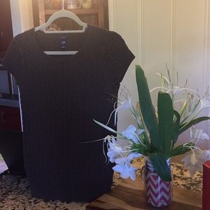 Gap sweater